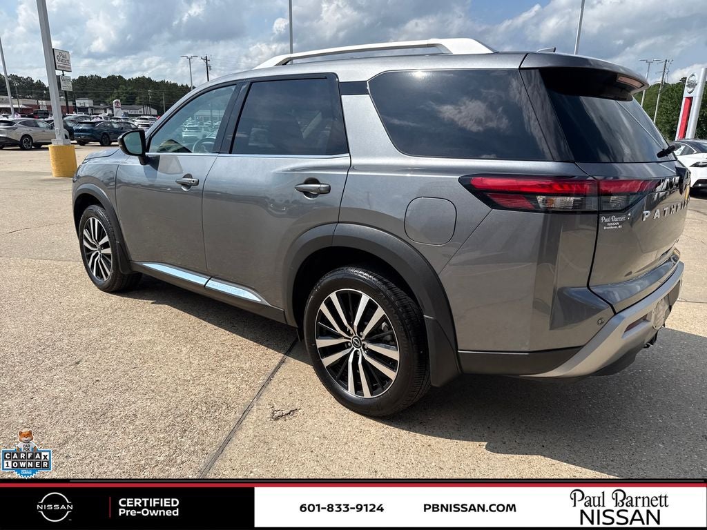 2025 Nissan Pathfinder Platinum