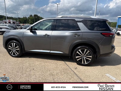 2025 Nissan Pathfinder Platinum