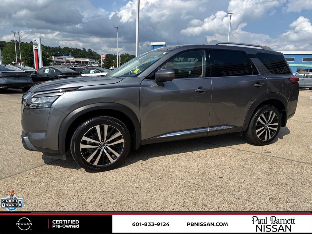 2025 Nissan Pathfinder Platinum