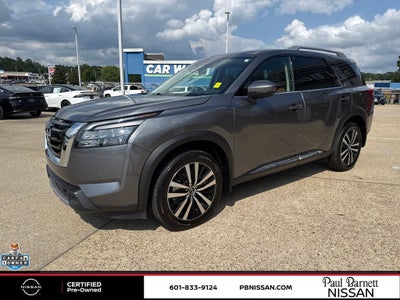 2025 Nissan Pathfinder Platinum