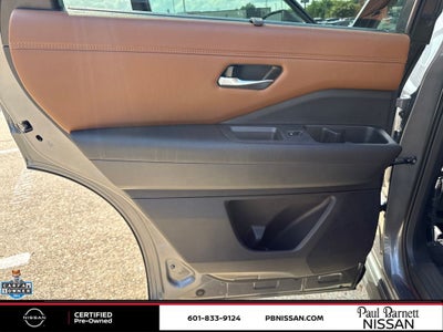 2025 Nissan Pathfinder Platinum