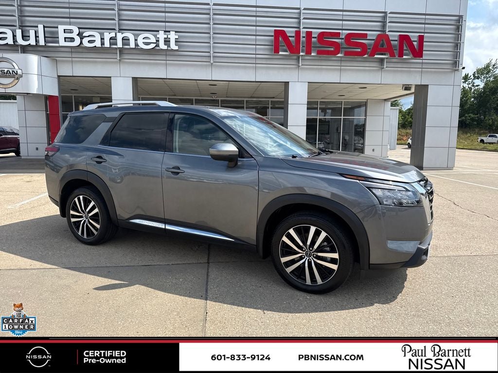 2025 Nissan Pathfinder Platinum