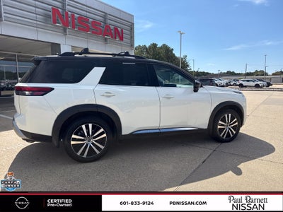 2024 Nissan Pathfinder Platinum