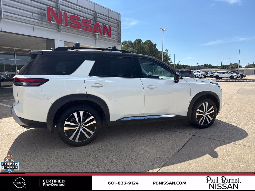 2024 Nissan Pathfinder Platinum