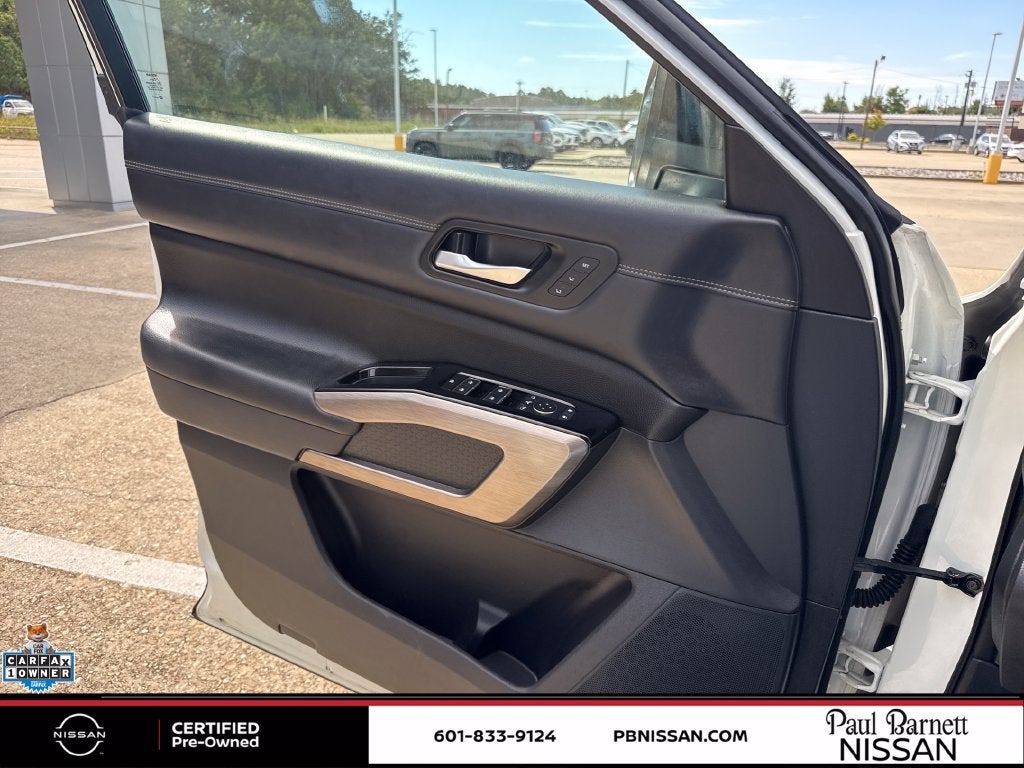 2024 Nissan Pathfinder Platinum