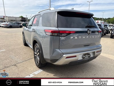 2022 Nissan Pathfinder Platinum