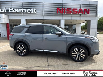 2022 Nissan Pathfinder Platinum