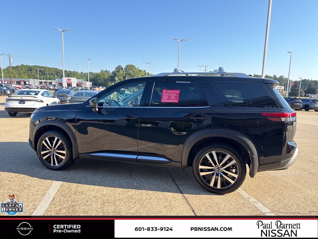 2025 Nissan Pathfinder Platinum