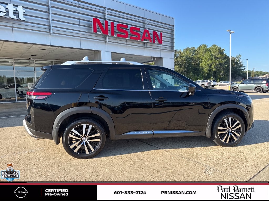2025 Nissan Pathfinder Platinum