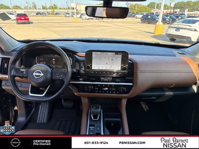 2025 Nissan Pathfinder Platinum