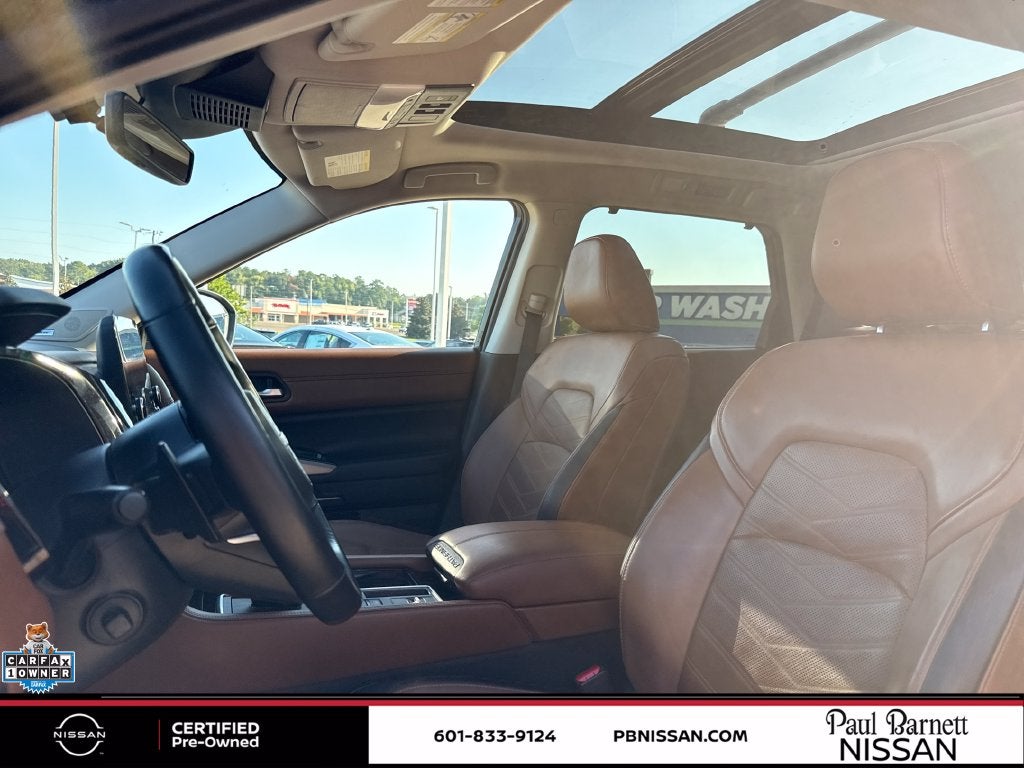 2025 Nissan Pathfinder Platinum