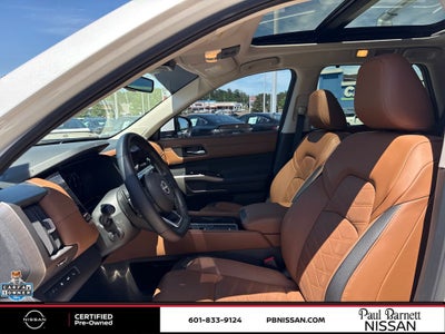 2025 Nissan Pathfinder Platinum