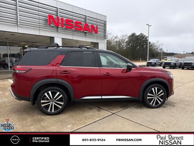 2023 Nissan Pathfinder Platinum