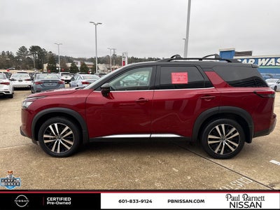 2023 Nissan Pathfinder Platinum