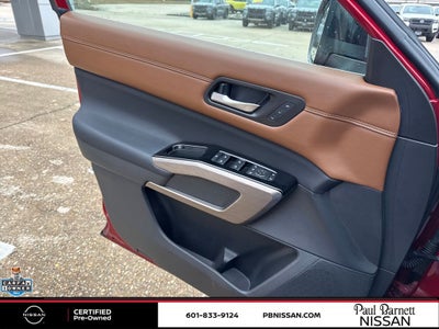 2023 Nissan Pathfinder Platinum