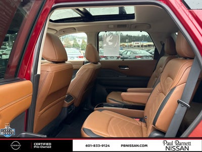 2023 Nissan Pathfinder Platinum