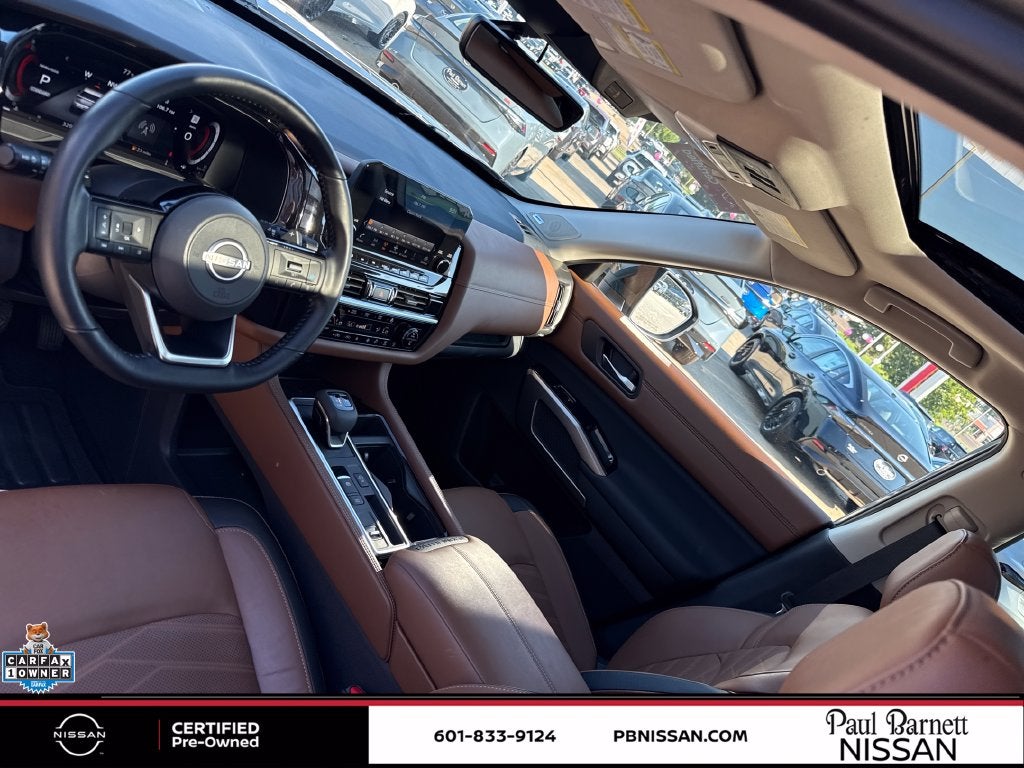 2025 Nissan Pathfinder Platinum