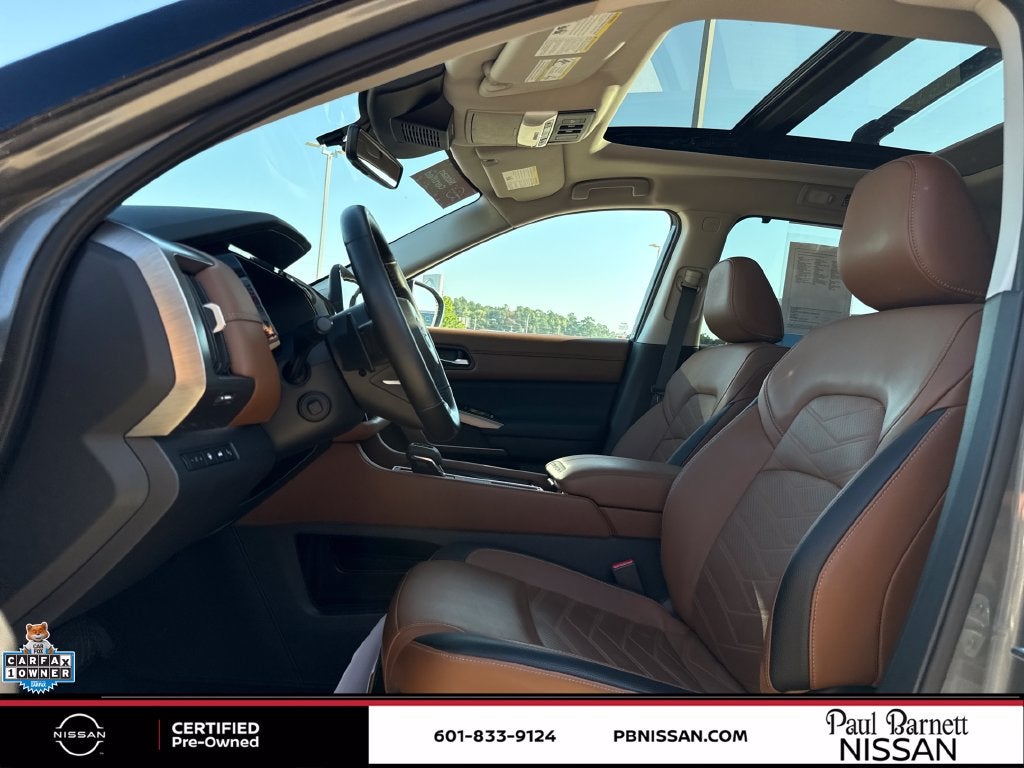 2025 Nissan Pathfinder Platinum