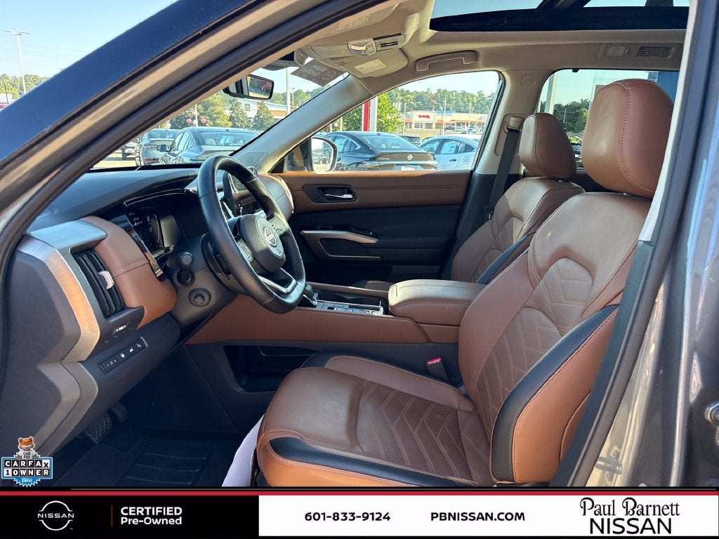 2025 Nissan Pathfinder Platinum