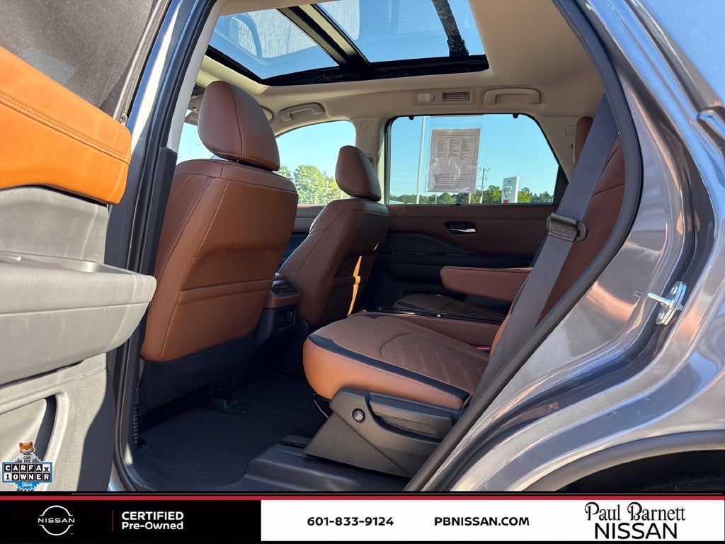 2025 Nissan Pathfinder Platinum