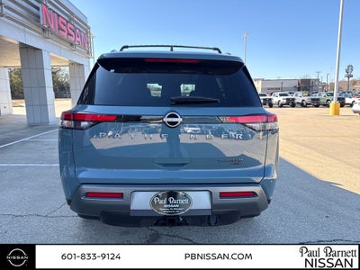 2026 Nissan Pathfinder Platinum