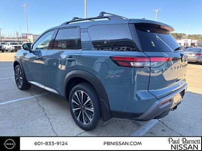 2026 Nissan Pathfinder Platinum