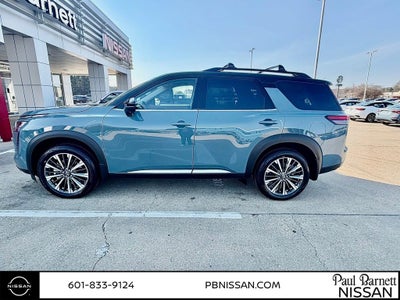2026 Nissan Pathfinder Platinum