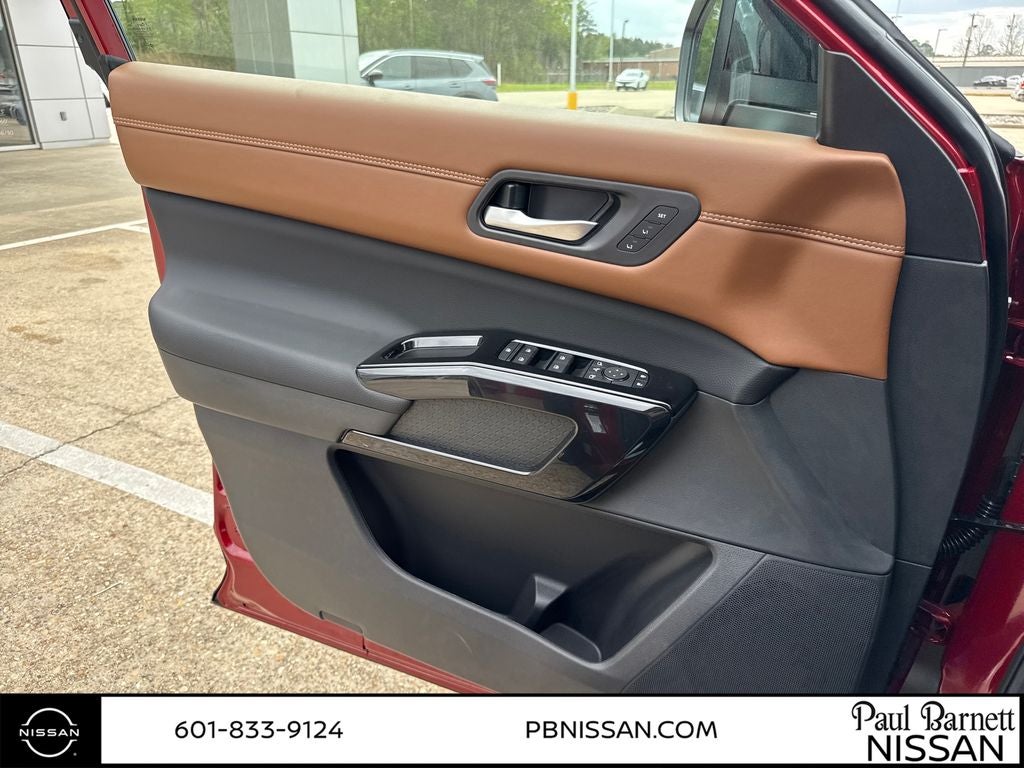 2026 Nissan Pathfinder Platinum