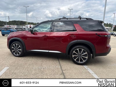 2026 Nissan Pathfinder Platinum