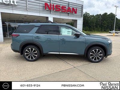 2026 Nissan Pathfinder Platinum