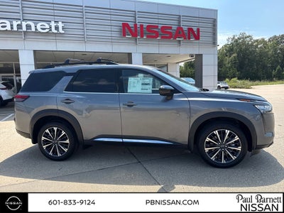 2026 Nissan Pathfinder Platinum