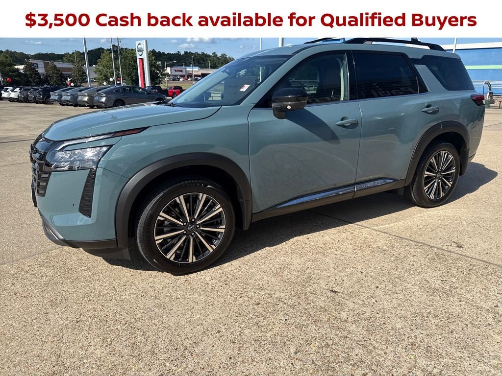 2026 Nissan Pathfinder Platinum