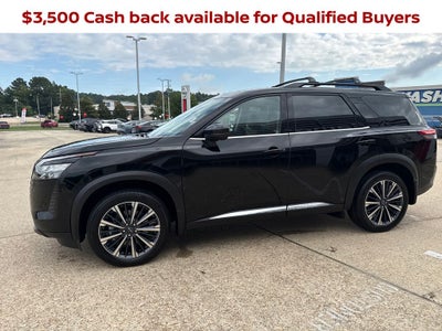 2026 Nissan Pathfinder Platinum