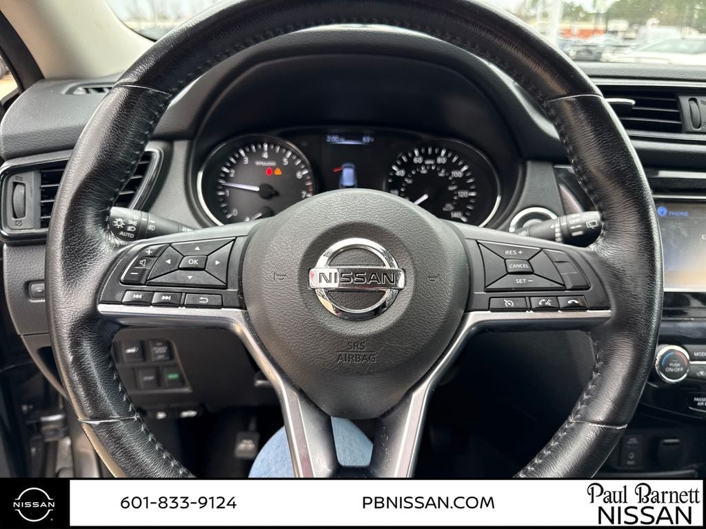 2017 Nissan Rogue SL