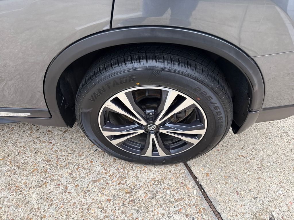 2017 Nissan Rogue SL