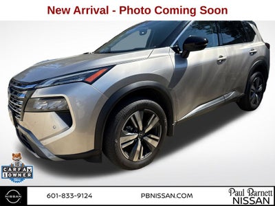 2025 Nissan Rogue SL