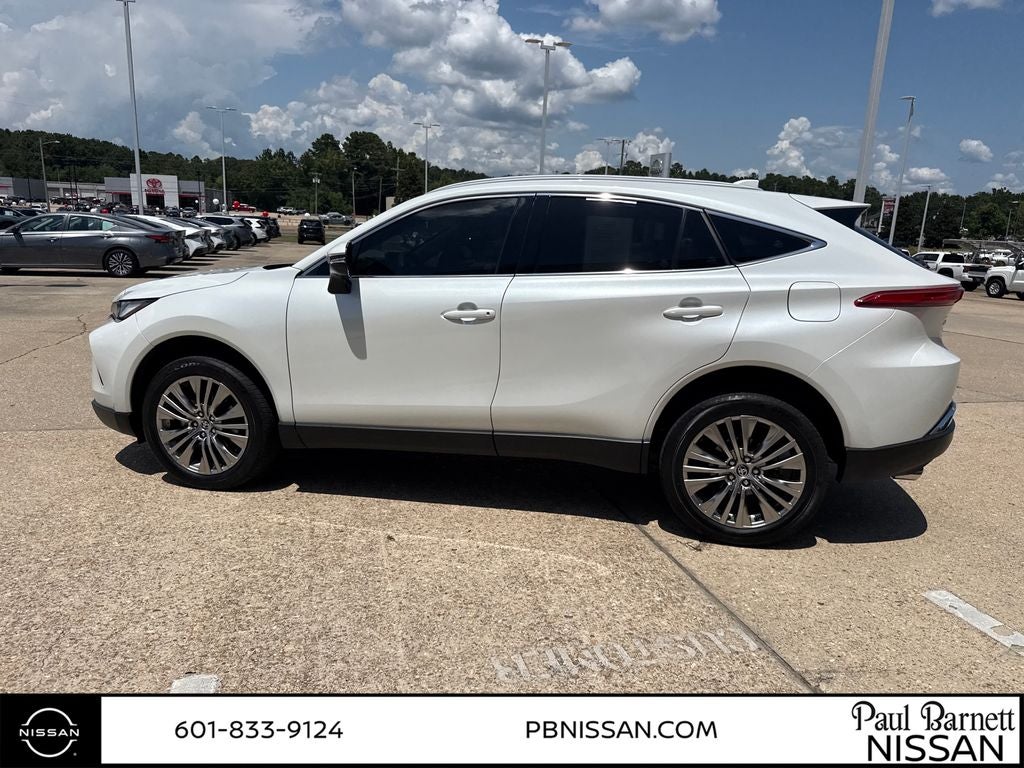 2023 Toyota Venza XLE